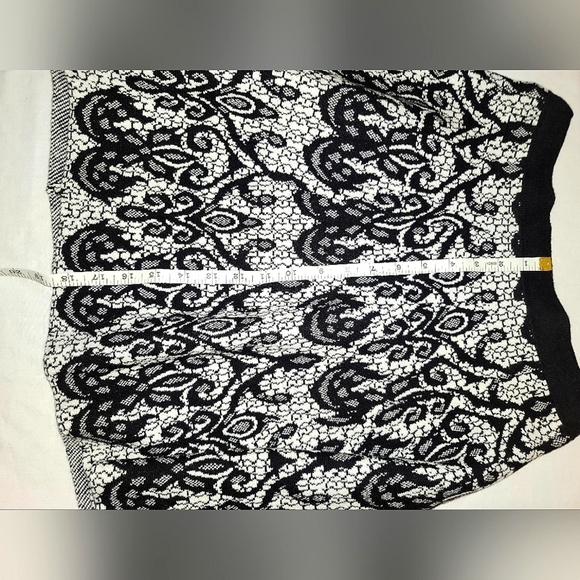 Flared sweater miniskirt from  Cynthia Rowley - Picture 8 of 8